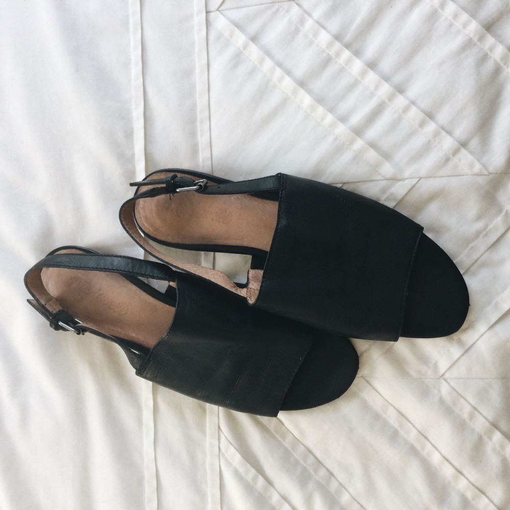 Madewell Noelle Slingback Sandal in Leather
